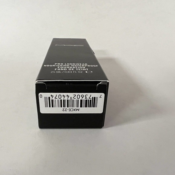 MAC Pro Longwear Nourishing Waterproof Foundation NW13 New Sealed - Picture 5 of 5